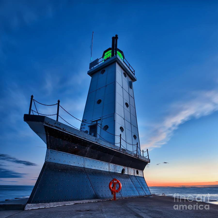 Мир маяков. Маяк Лудингтон. Маяк Teignouse. Маяк Vierendehlgrund Lighthouse. Необычные маяки мира.