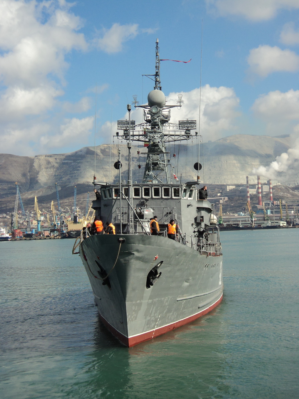 Морской тральщик проекта 266м