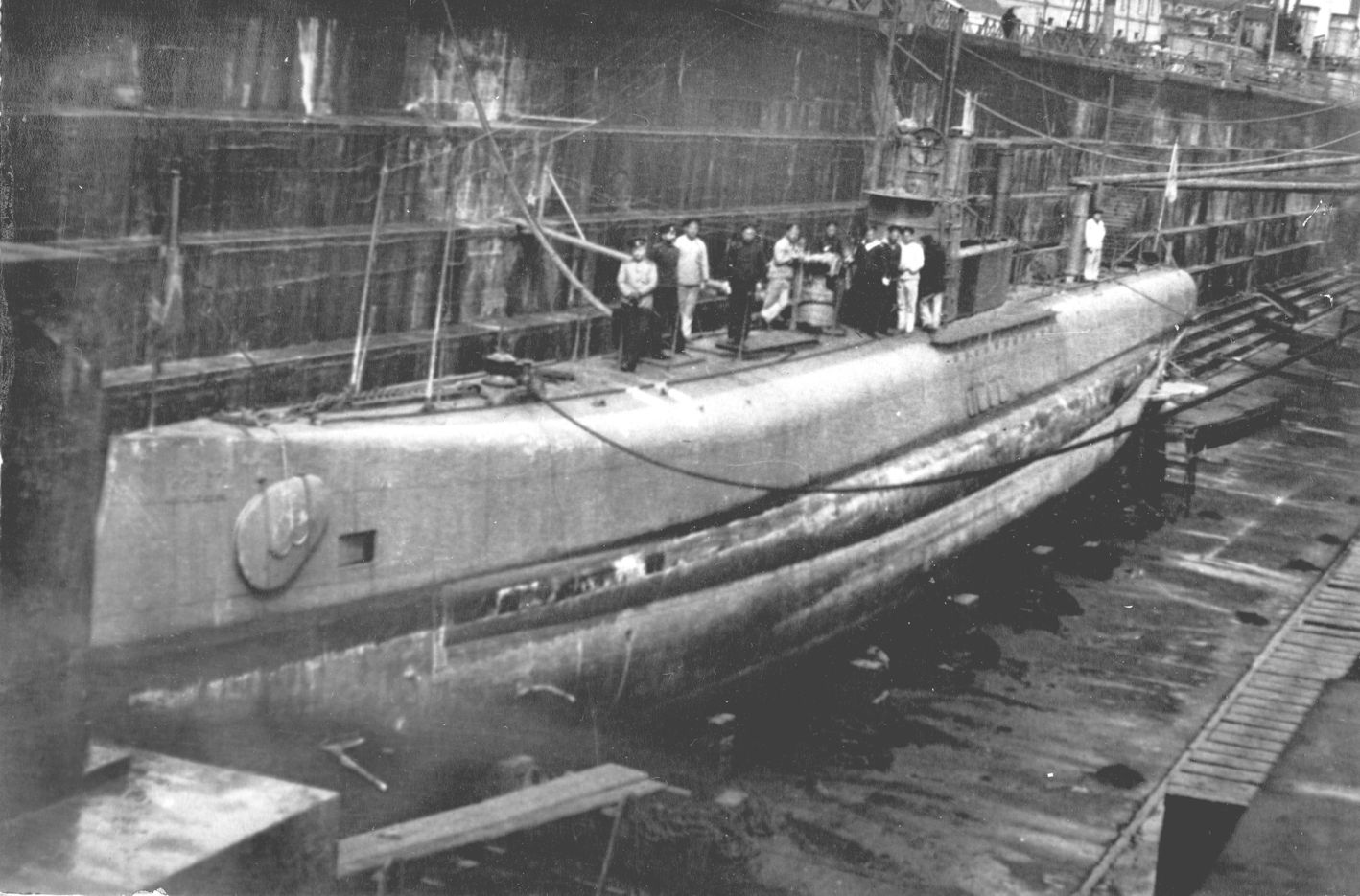 Первую пл. Подводный минный заградитель краб 1915. Подводный минный заградитель краб. Подводная лодка акула 1909. Подводная лодка морж 1915.