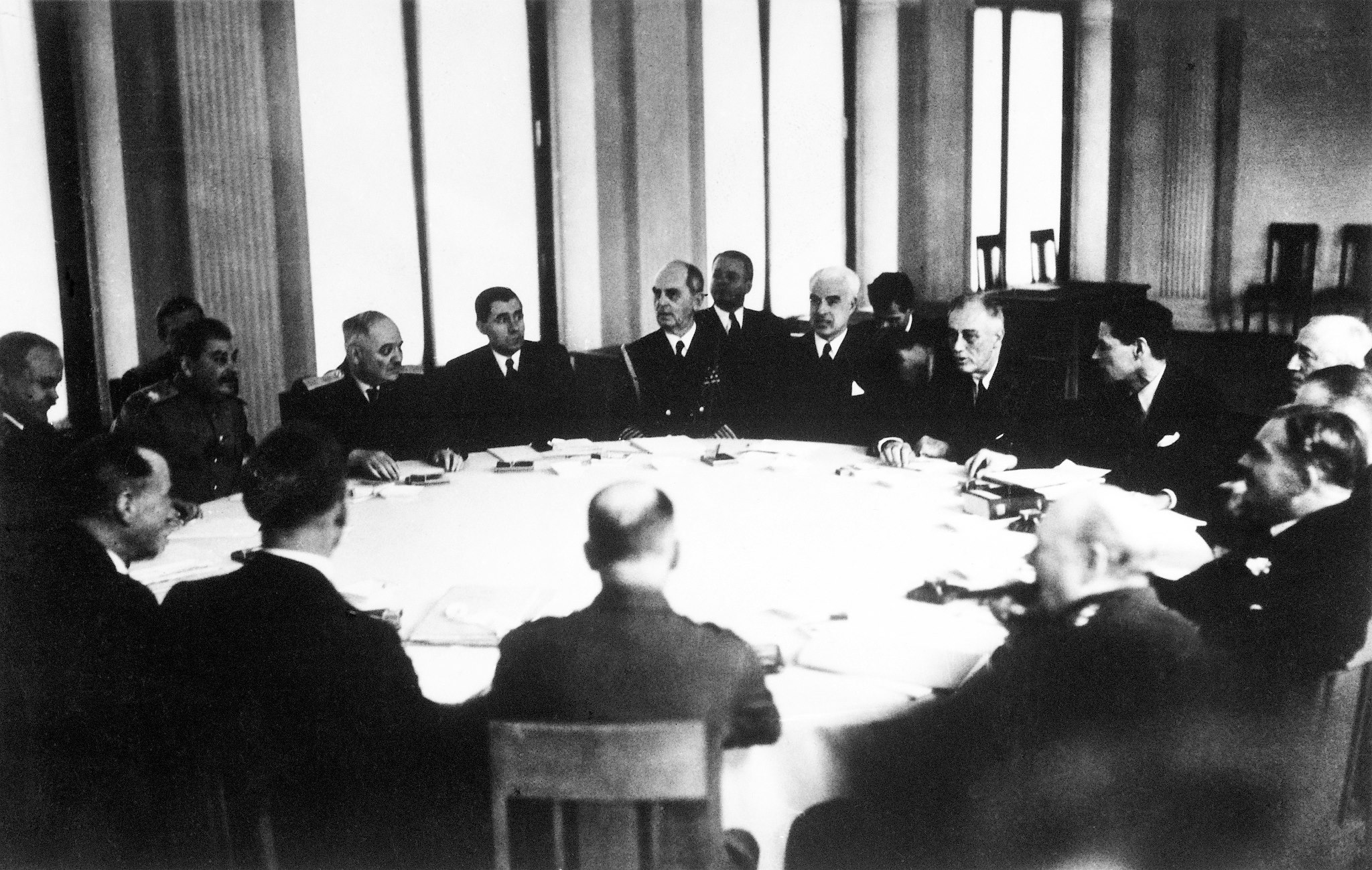 Сталин оон. Тегеранская конференция Ялтинская конференция. Конференция в Ялте 1945. Ялтинская конференция 1945 ООН. Ялтинская конференция 1943.