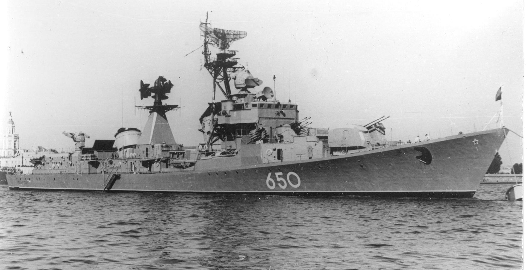 Пр 56. ВМС СССР. Бортовой номер 286 корабль.